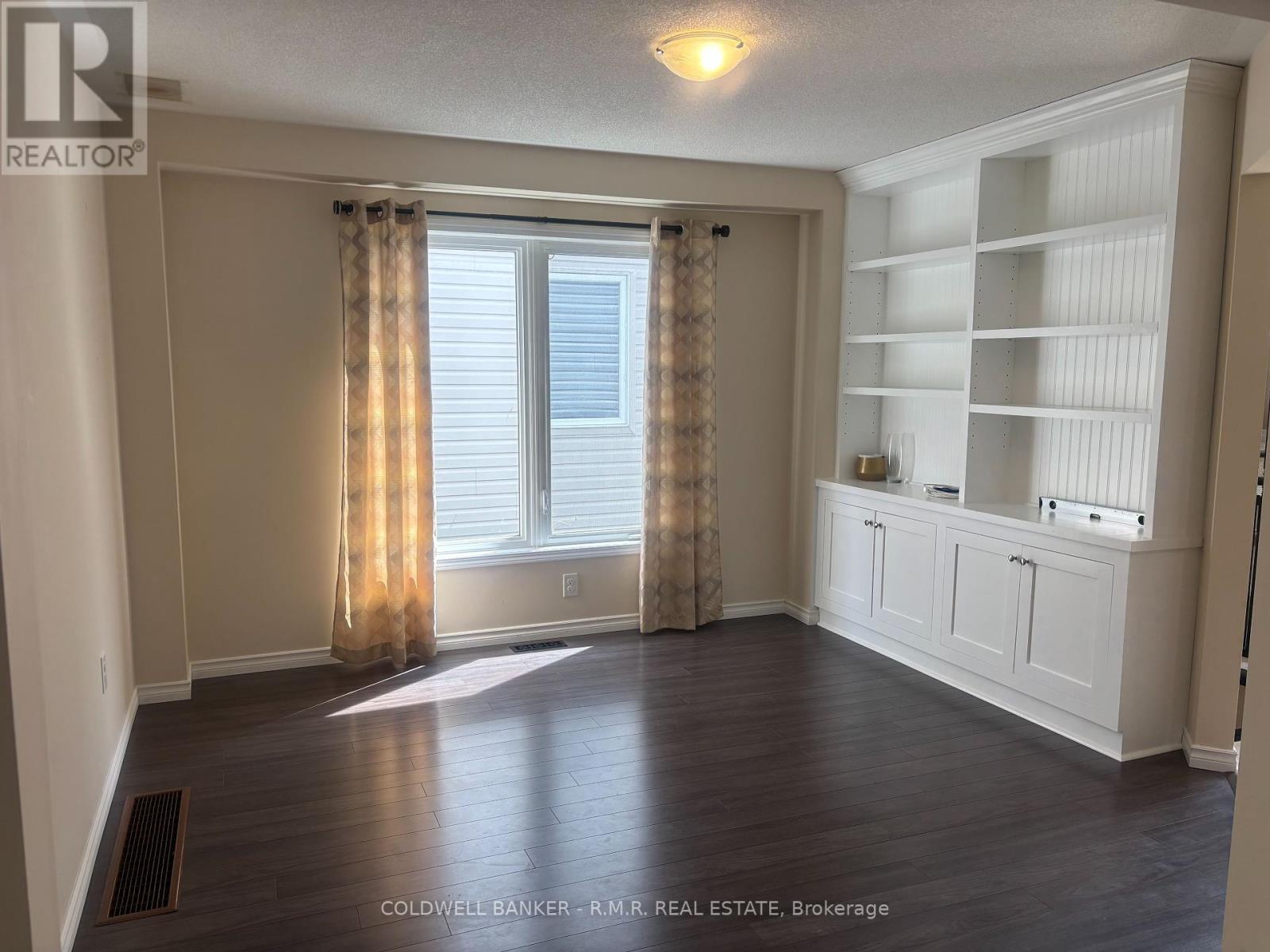 86 Cook Street, Kawartha Lakes (Lindsay), Ontario  K9V 0C7 - Photo 15 - X12226830
