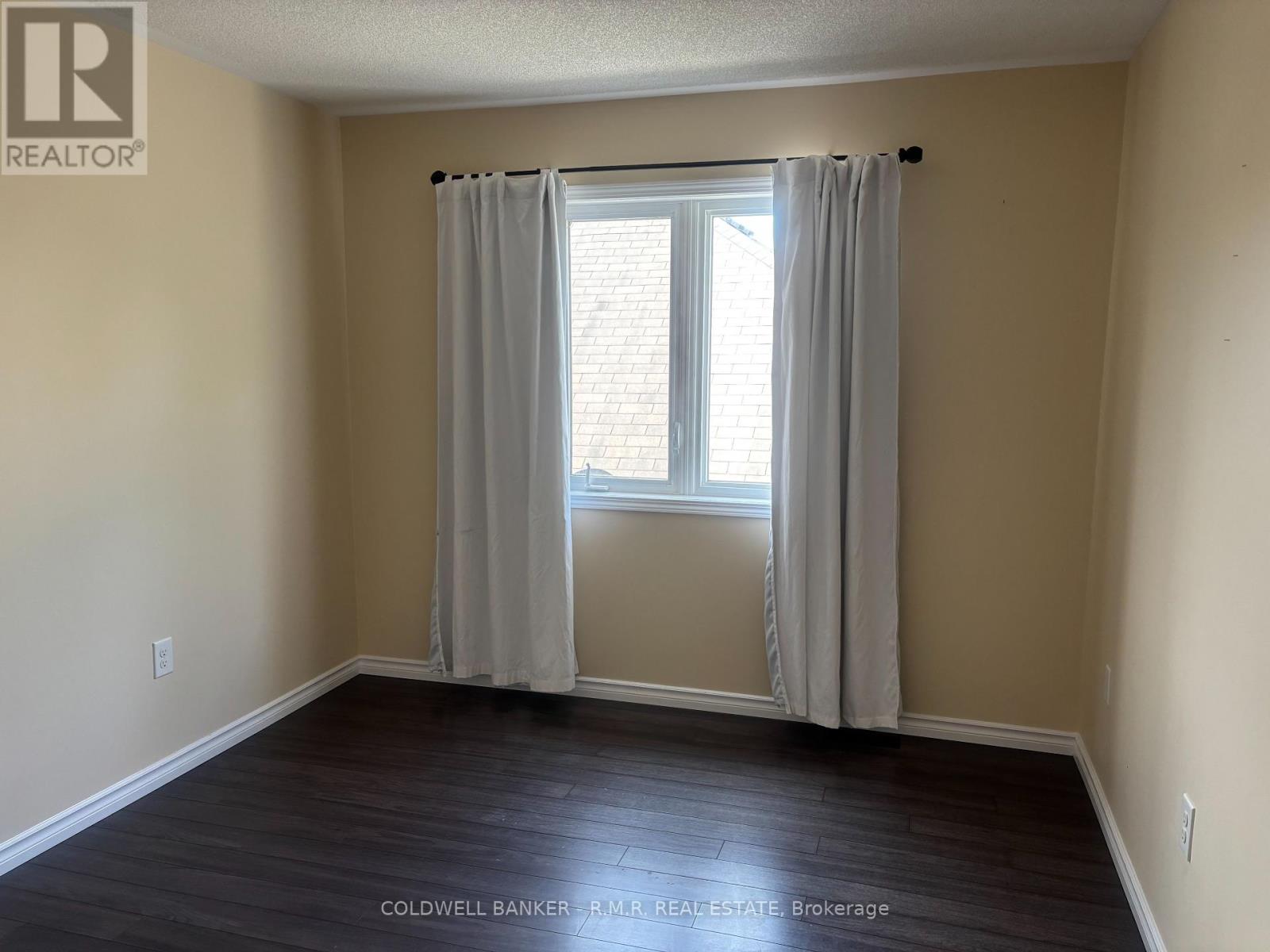 86 Cook Street, Kawartha Lakes (Lindsay), Ontario  K9V 0C7 - Photo 6 - X12226830