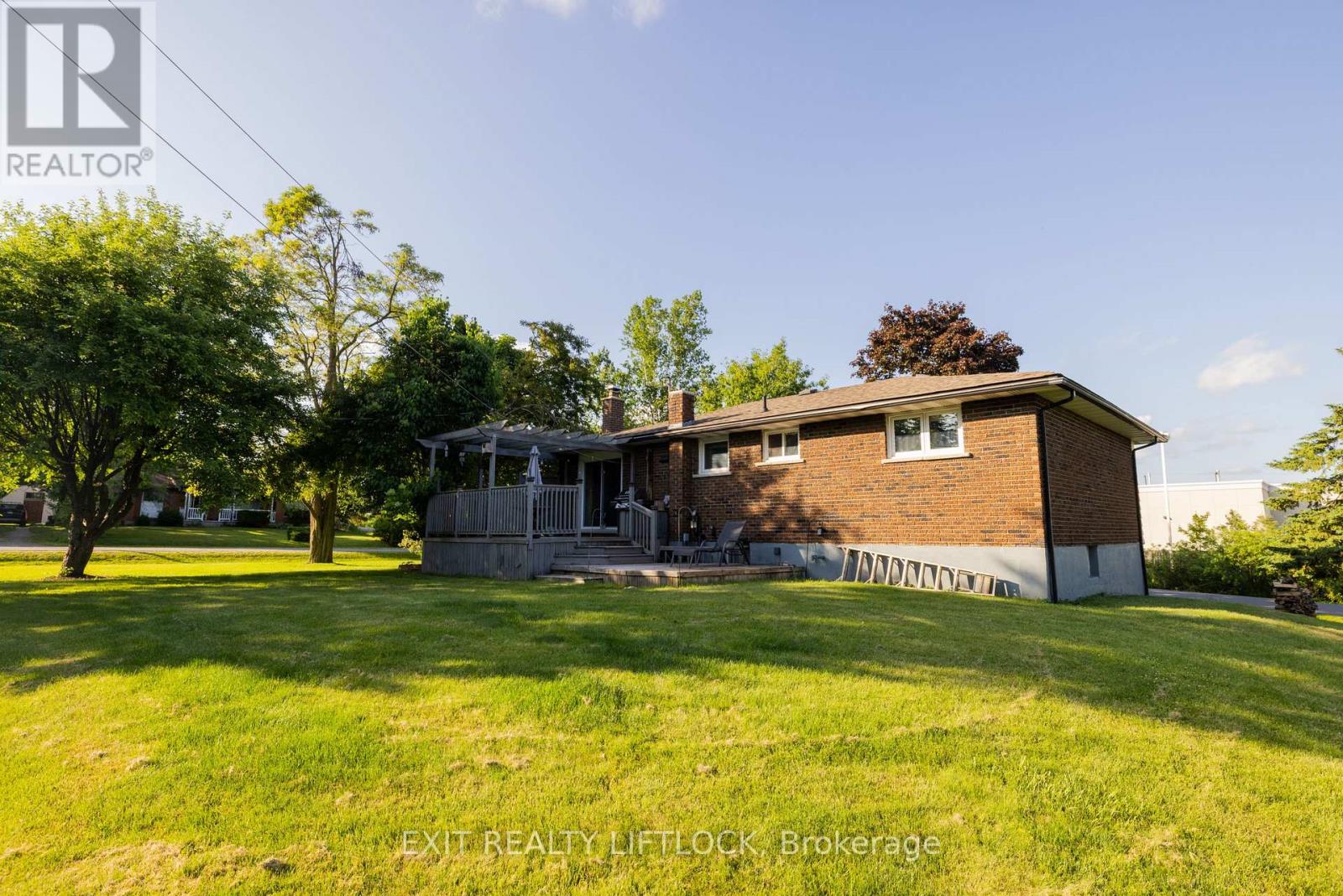 983 Deana Boulevard, Peterborough North (South), Ontario  K9K 1C8 - Photo 20 - X12226852