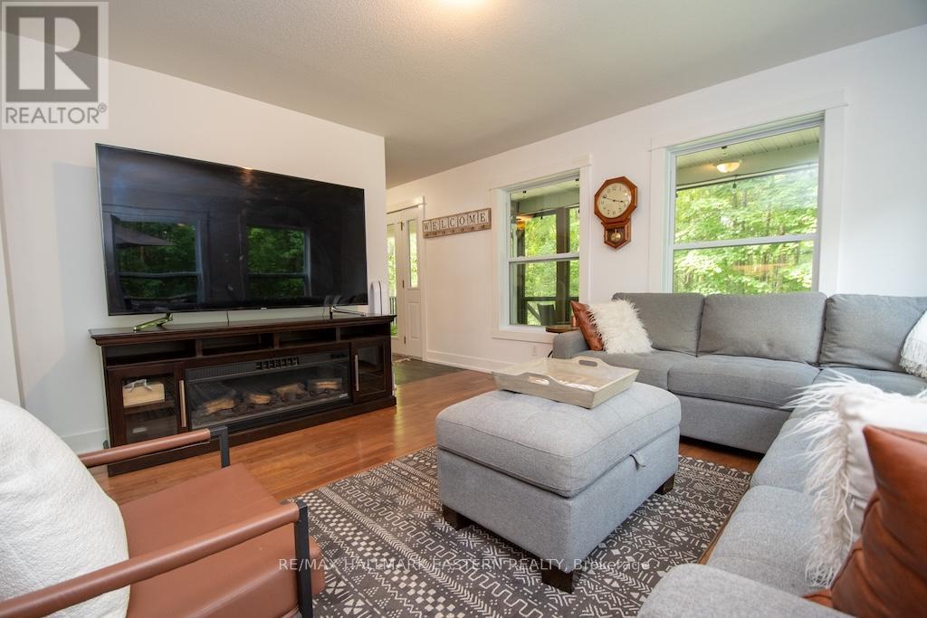 6155 Highway 28 E, North Kawartha, Ontario  K0L 3E0 - Photo 6 - X12227293