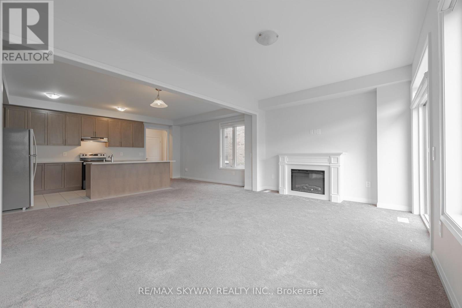 26 Corley Street, Kawartha Lakes (Lindsay), Ontario  K9V 5R8 - Photo 14 - X12227240