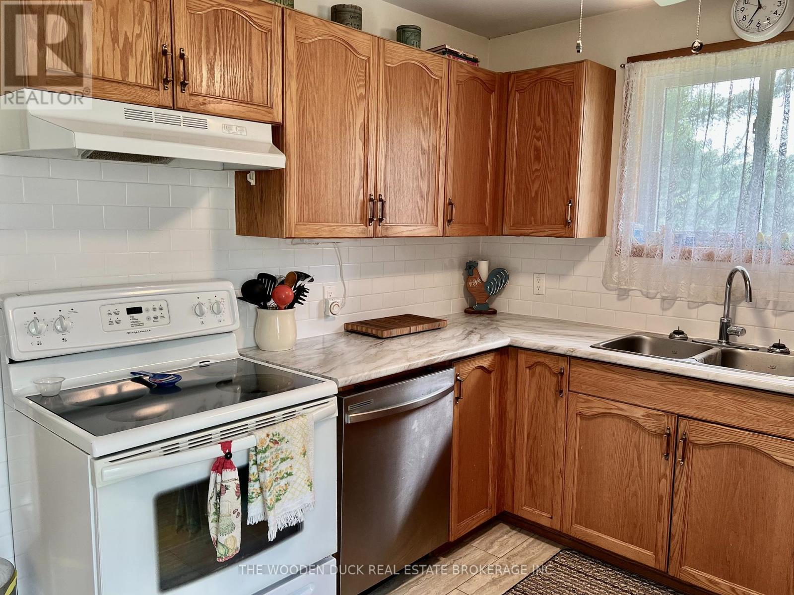 1044 County 40 Road, Douro-Dummer, Ontario  K0L 2V0 - Photo 11 - X12227793