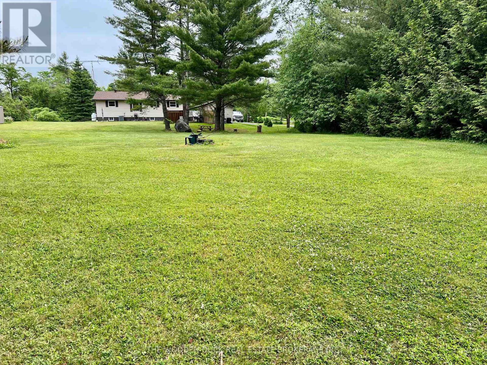1044 County 40 Road, Douro-Dummer, Ontario  K0L 2V0 - Photo 4 - X12227793