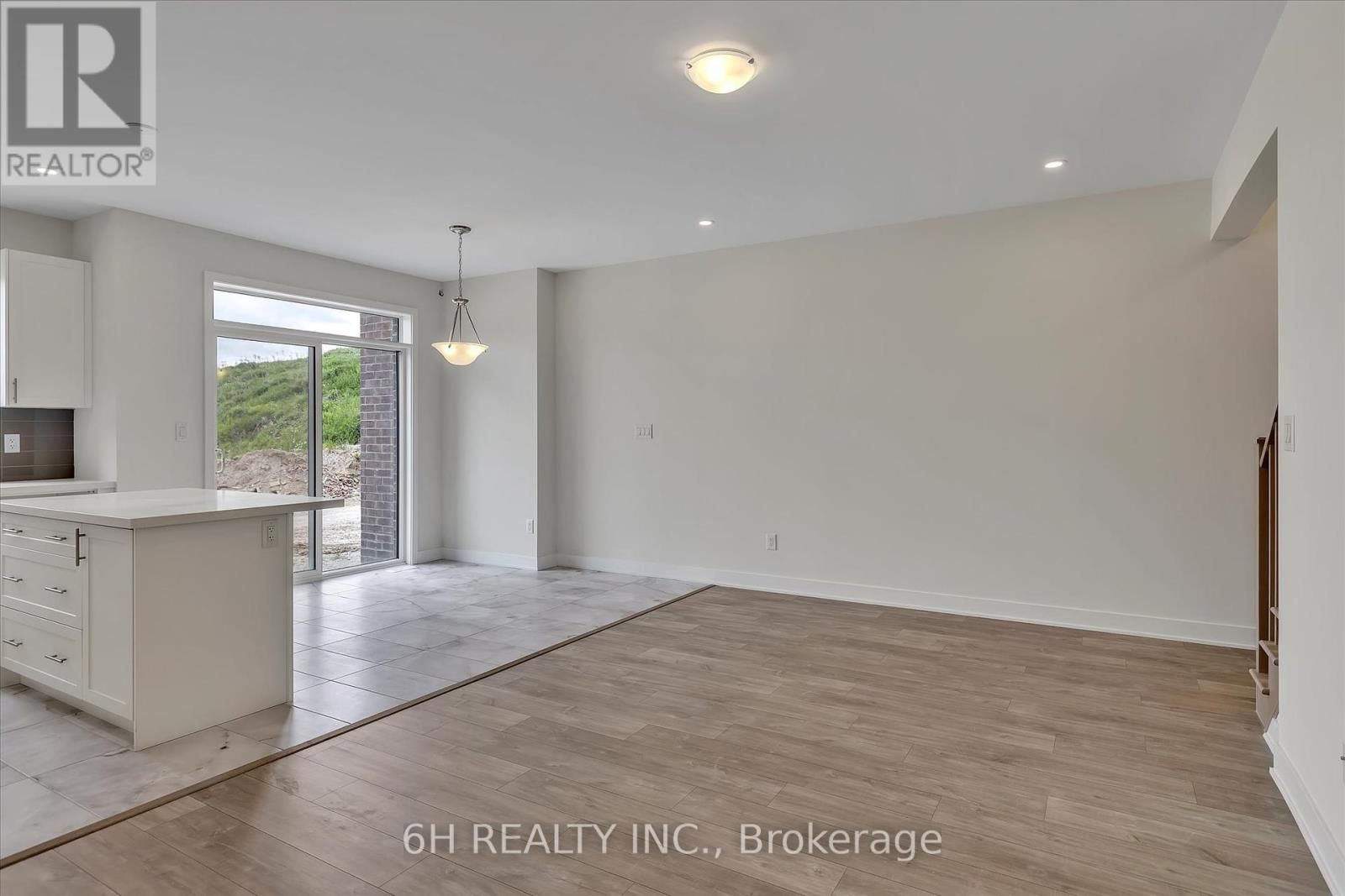 145 Pike Street, Peterborough North (North), Ontario  K9K 0J5 - Photo 12 - X12227897