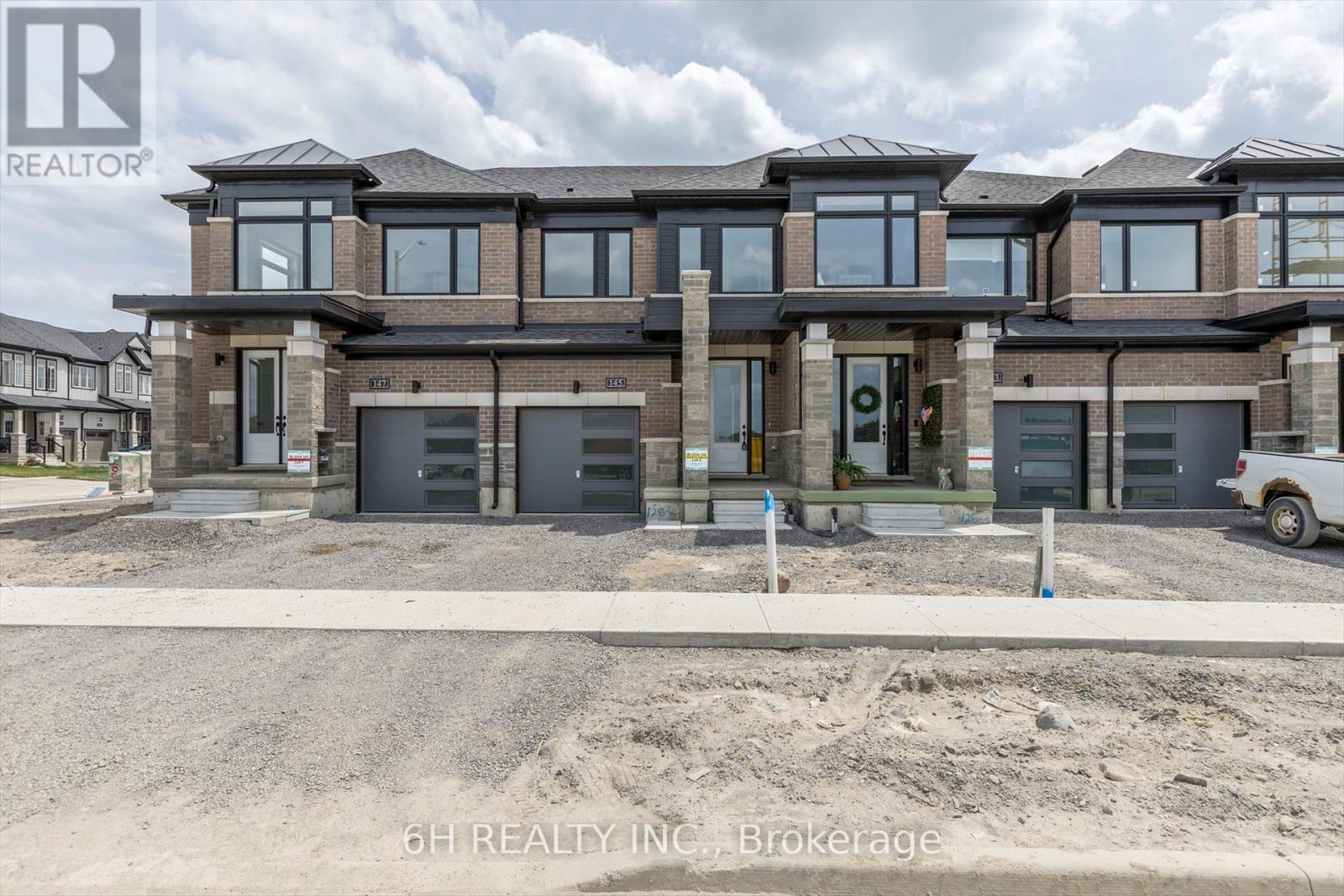 145 Pike Street, Peterborough North (North), Ontario  K9K 0J5 - Photo 5 - X12227897