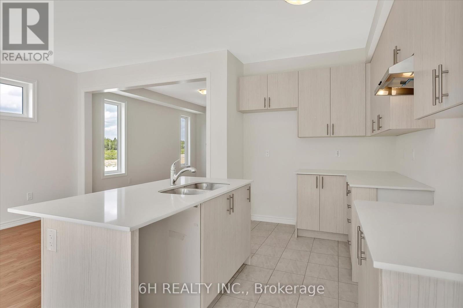 732 Carpenter Trail, Peterborough North (North), Ontario  K9K 0J3 - Photo 15 - X12227906