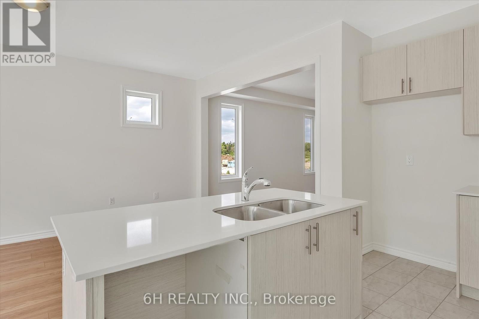 732 Carpenter Trail, Peterborough North (North), Ontario  K9K 0J3 - Photo 18 - X12227906