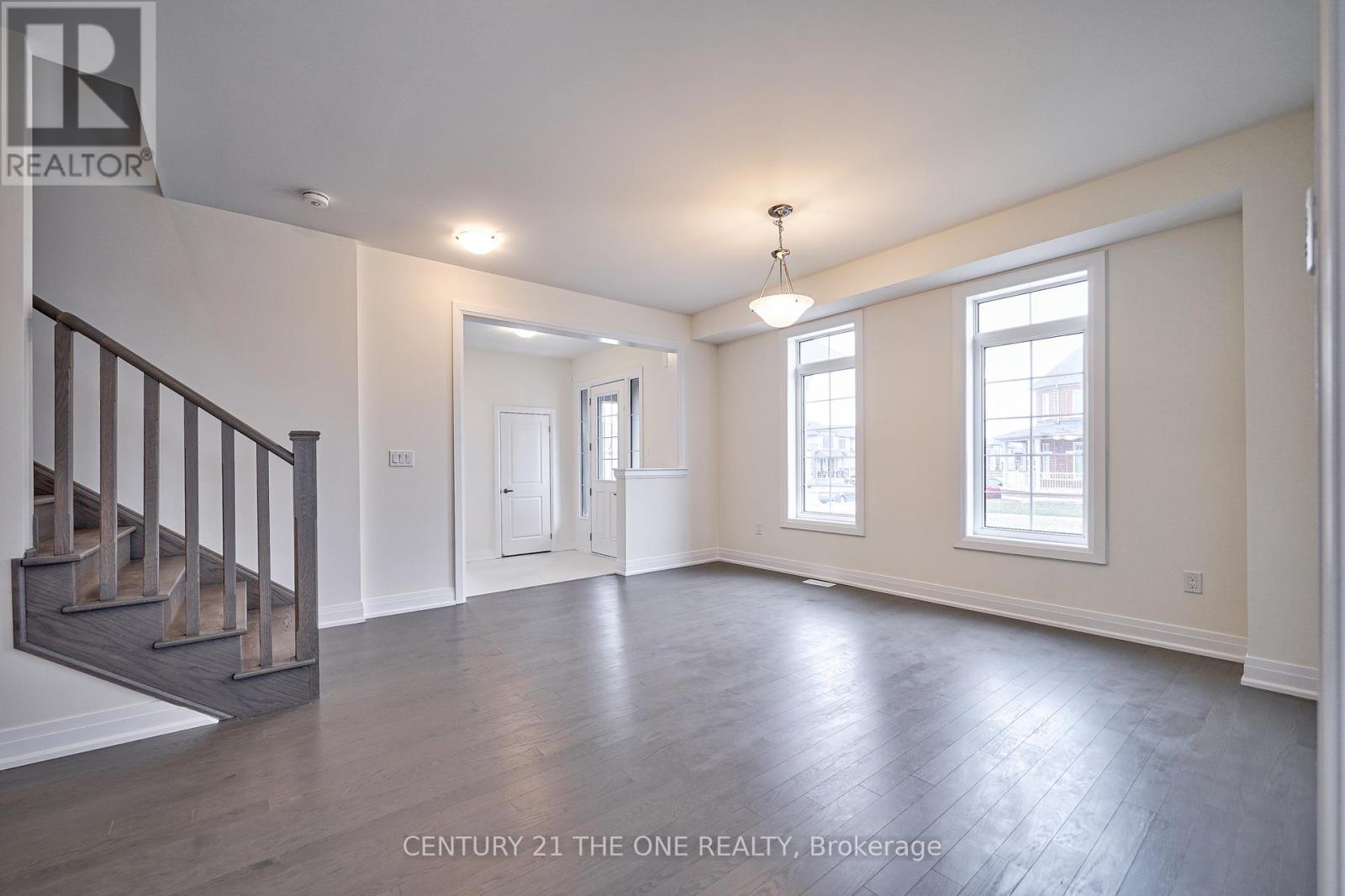 2 Wesley Brooks Street, Clarington (Newcastle), Ontario  L1B 0W4 - Photo 10 - E12228186