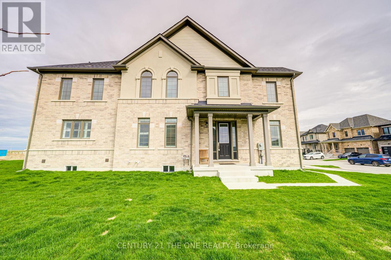 2 Wesley Brooks Street, Clarington (Newcastle), Ontario  L1B 0W4 - Photo 2 - E12228186