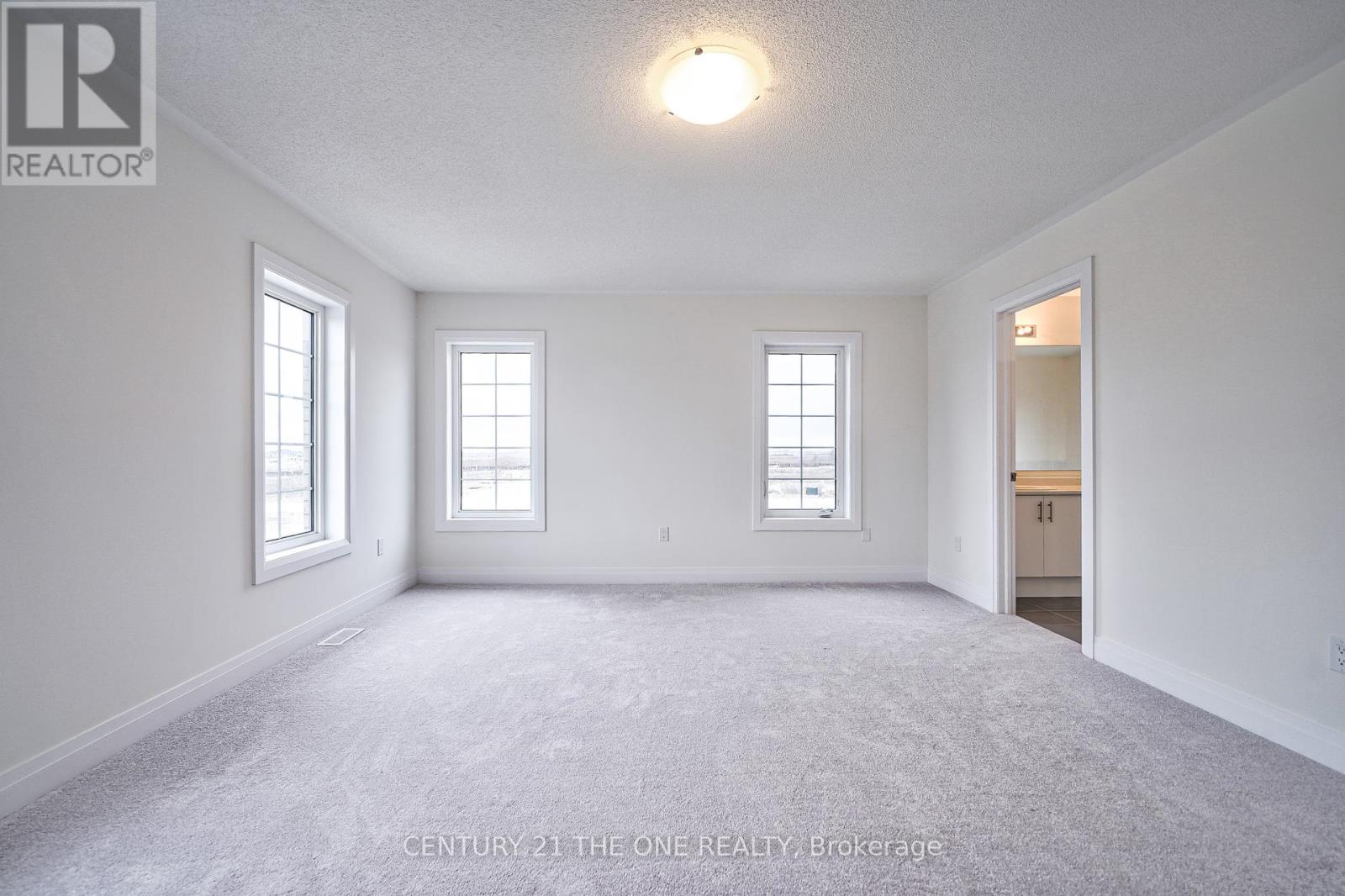 2 Wesley Brooks Street, Clarington (Newcastle), Ontario  L1B 0W4 - Photo 20 - E12228186