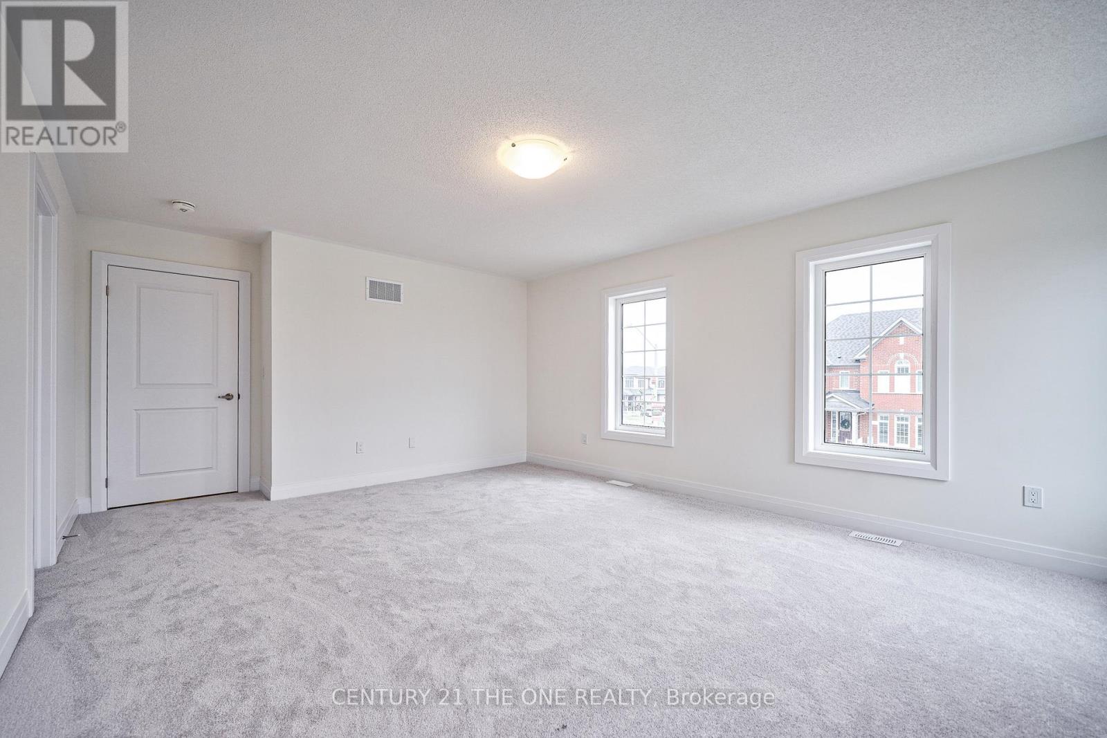 2 Wesley Brooks Street, Clarington (Newcastle), Ontario  L1B 0W4 - Photo 21 - E12228186