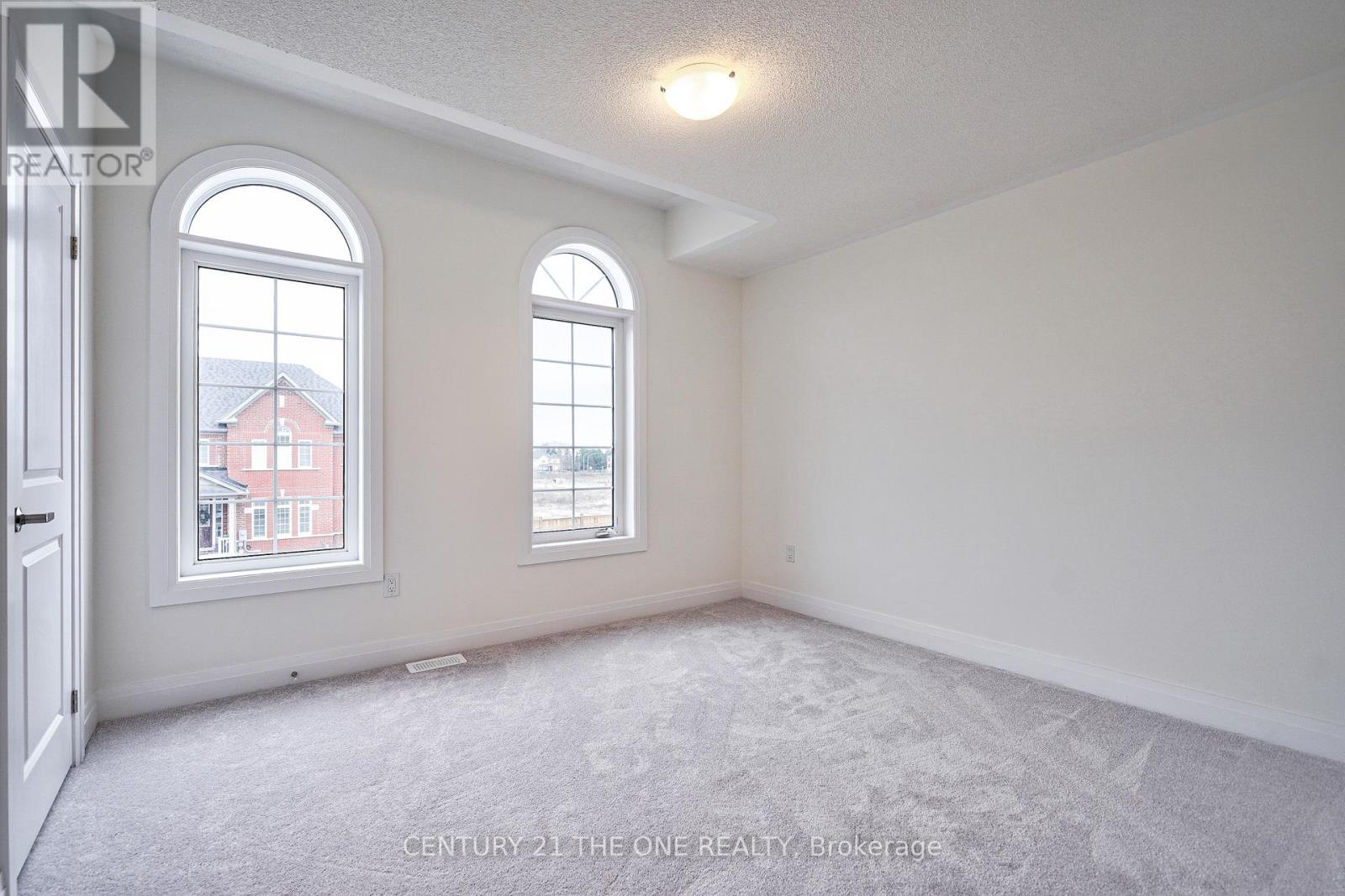 2 Wesley Brooks Street, Clarington (Newcastle), Ontario  L1B 0W4 - Photo 26 - E12228186