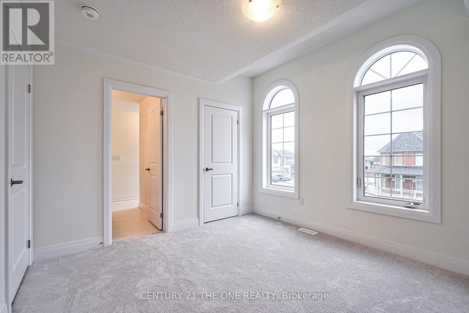 2 Wesley Brooks Street, Clarington (Newcastle), Ontario  L1B 0W4 - Photo 27 - E12228186
