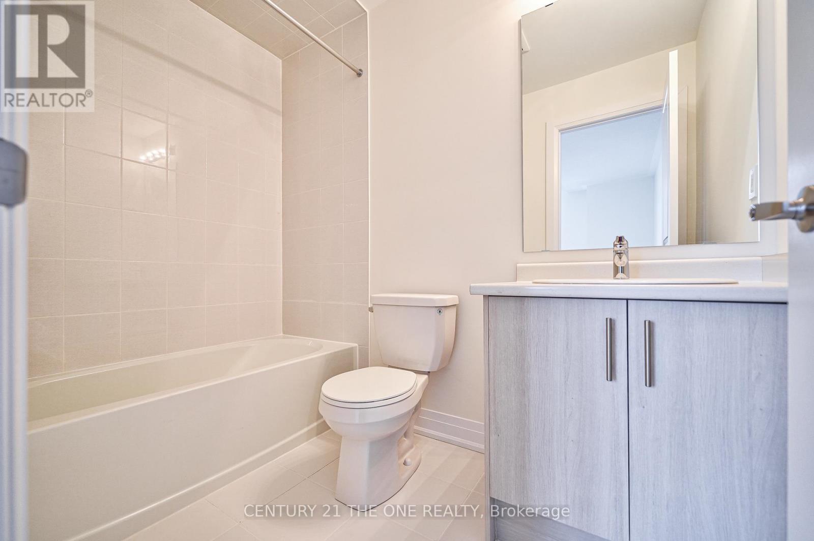 2 Wesley Brooks Street, Clarington (Newcastle), Ontario  L1B 0W4 - Photo 35 - E12228186