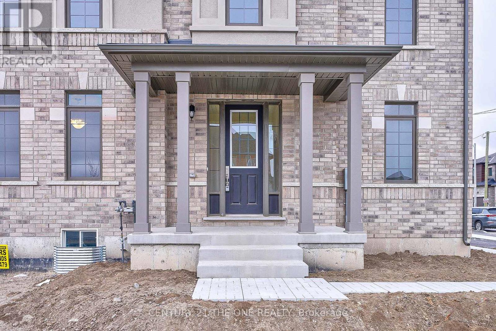 2 Wesley Brooks Street, Clarington (Newcastle), Ontario  L1B 0W4 - Photo 7 - E12228186