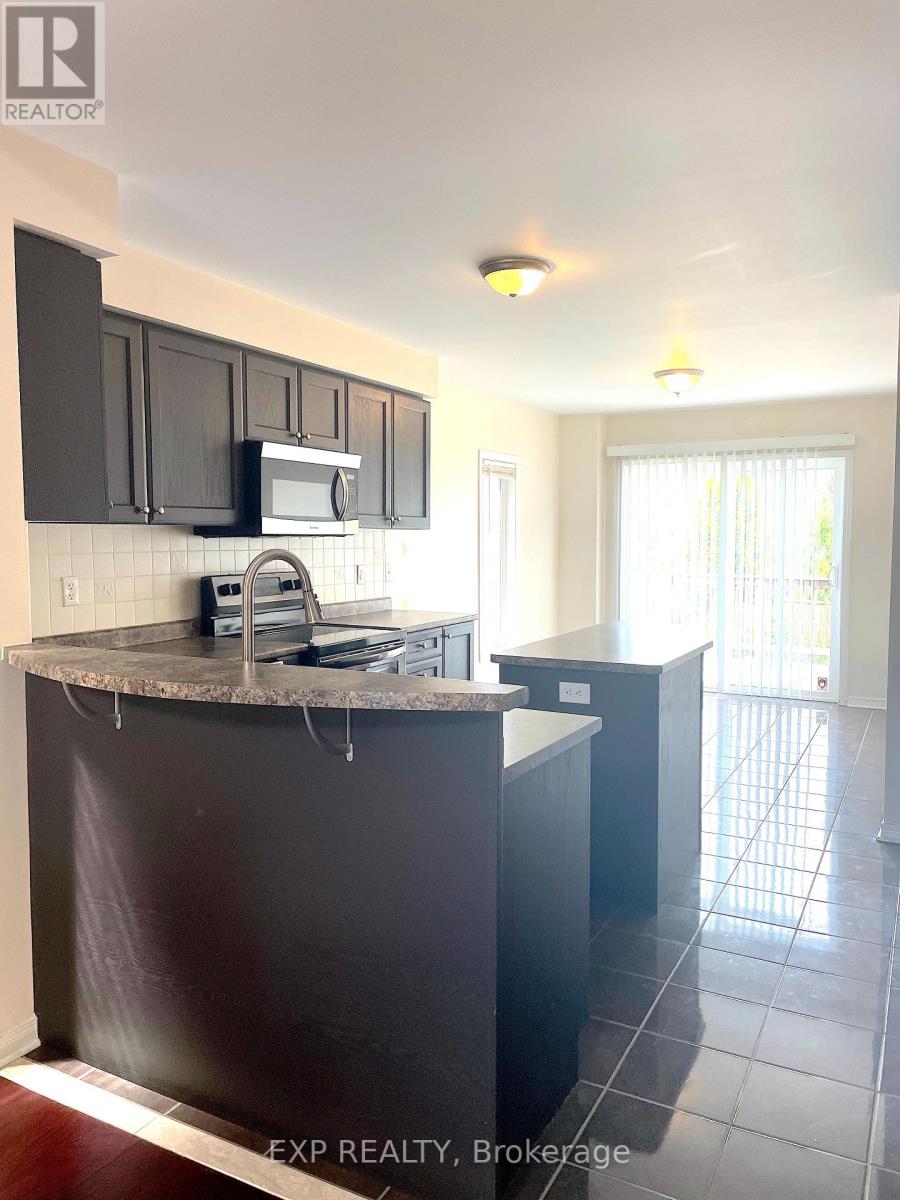 239 Cowling Heights, Peterborough West (North), Ontario  K9K 0B2 - Photo 3 - X12228274
