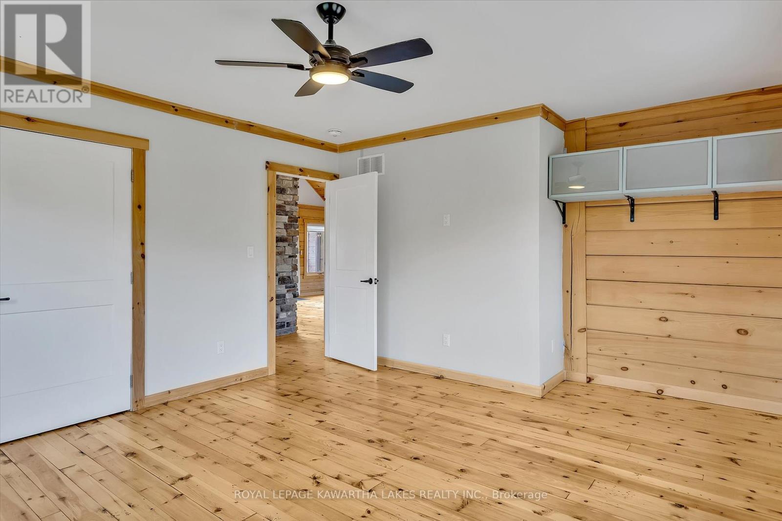 563 Heights Road, Kawartha Lakes (Ops), Ontario  K0L 2X0 - Photo 22 - X12228457