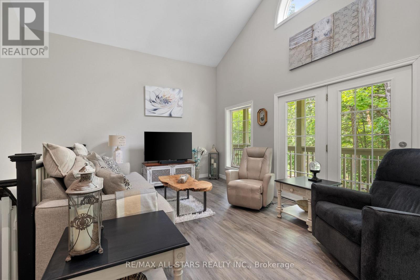 536 Golf Course Road, Douro-Dummer, Ontario  K0L 2H0 - Photo 10 - X12228515