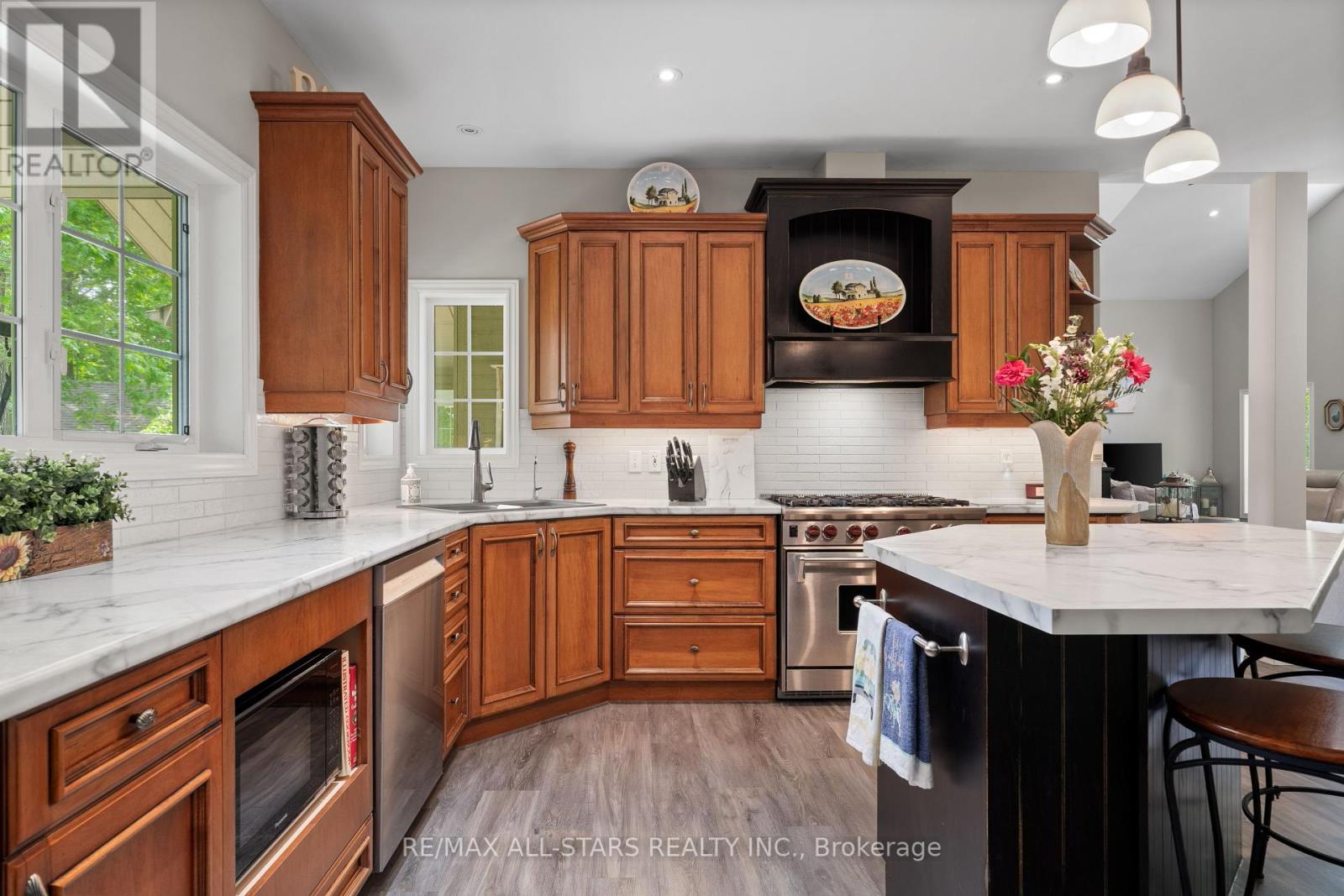 536 Golf Course Road, Douro-Dummer, Ontario  K0L 2H0 - Photo 18 - X12228515