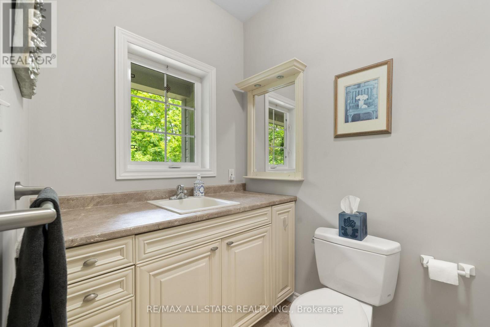 536 Golf Course Road, Douro-Dummer, Ontario  K0L 2H0 - Photo 24 - X12228515