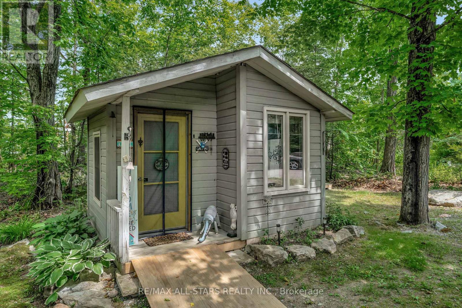 536 Golf Course Road, Douro-Dummer, Ontario  K0L 2H0 - Photo 50 - X12228515