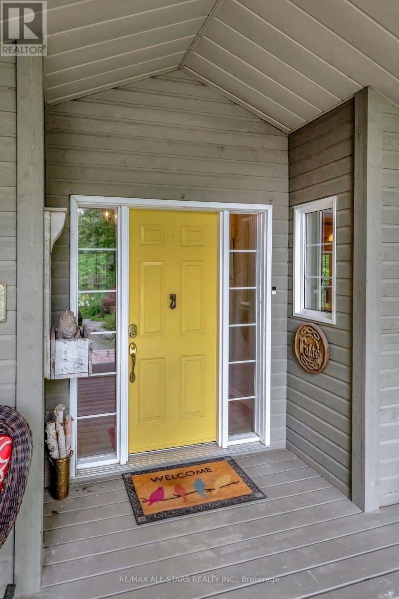 536 Golf Course Road, Douro-Dummer, Ontario  K0L 2H0 - Photo 7 - X12228515