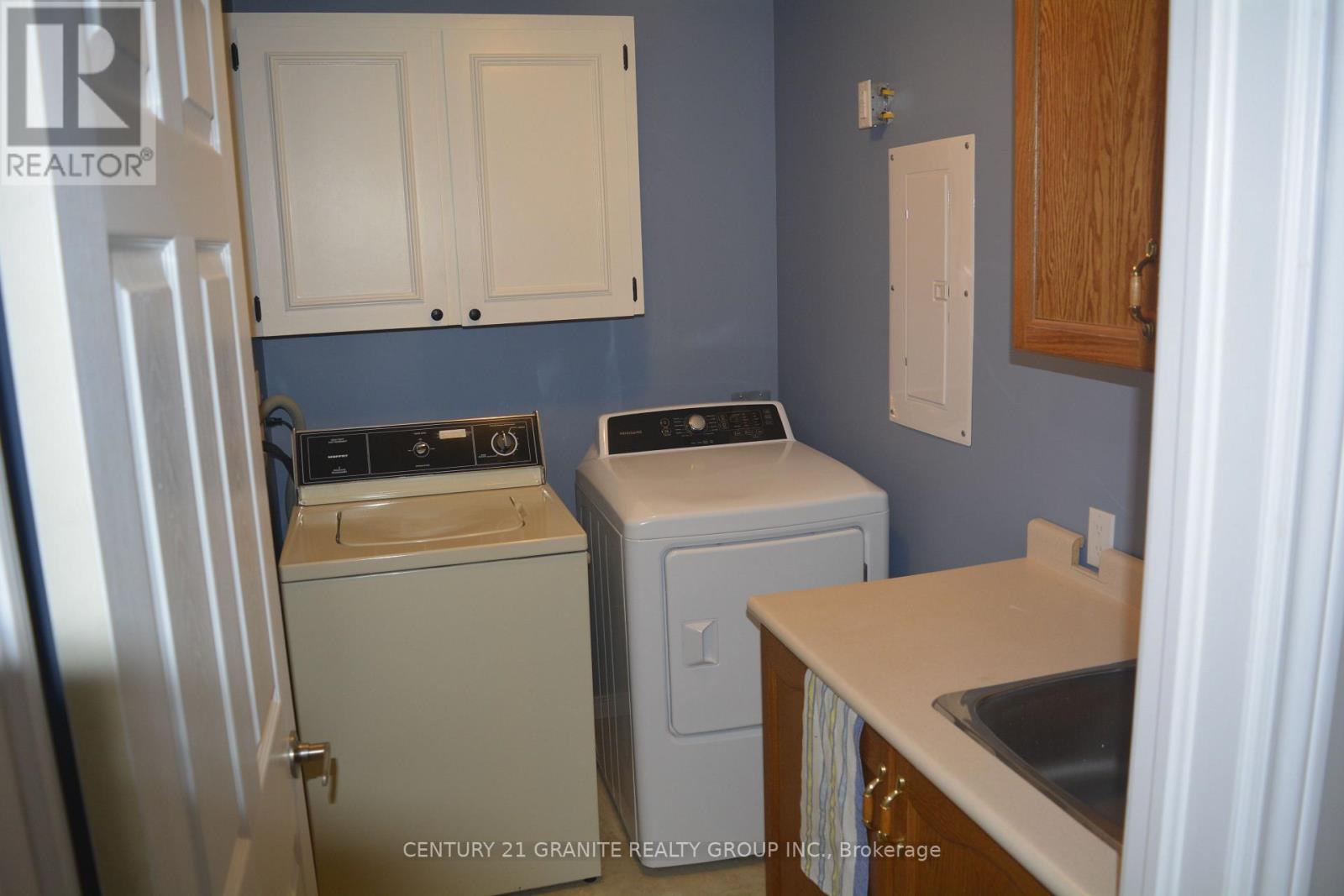 15 Battelle Road N, Bancroft (Bancroft Ward), Ontario  K0L 1C0 - Photo 11 - X12228668