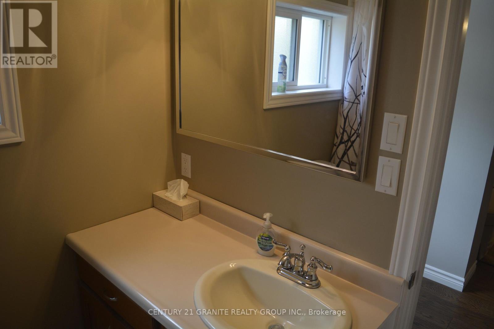 15 Battelle Road N, Bancroft (Bancroft Ward), Ontario  K0L 1C0 - Photo 14 - X12228668