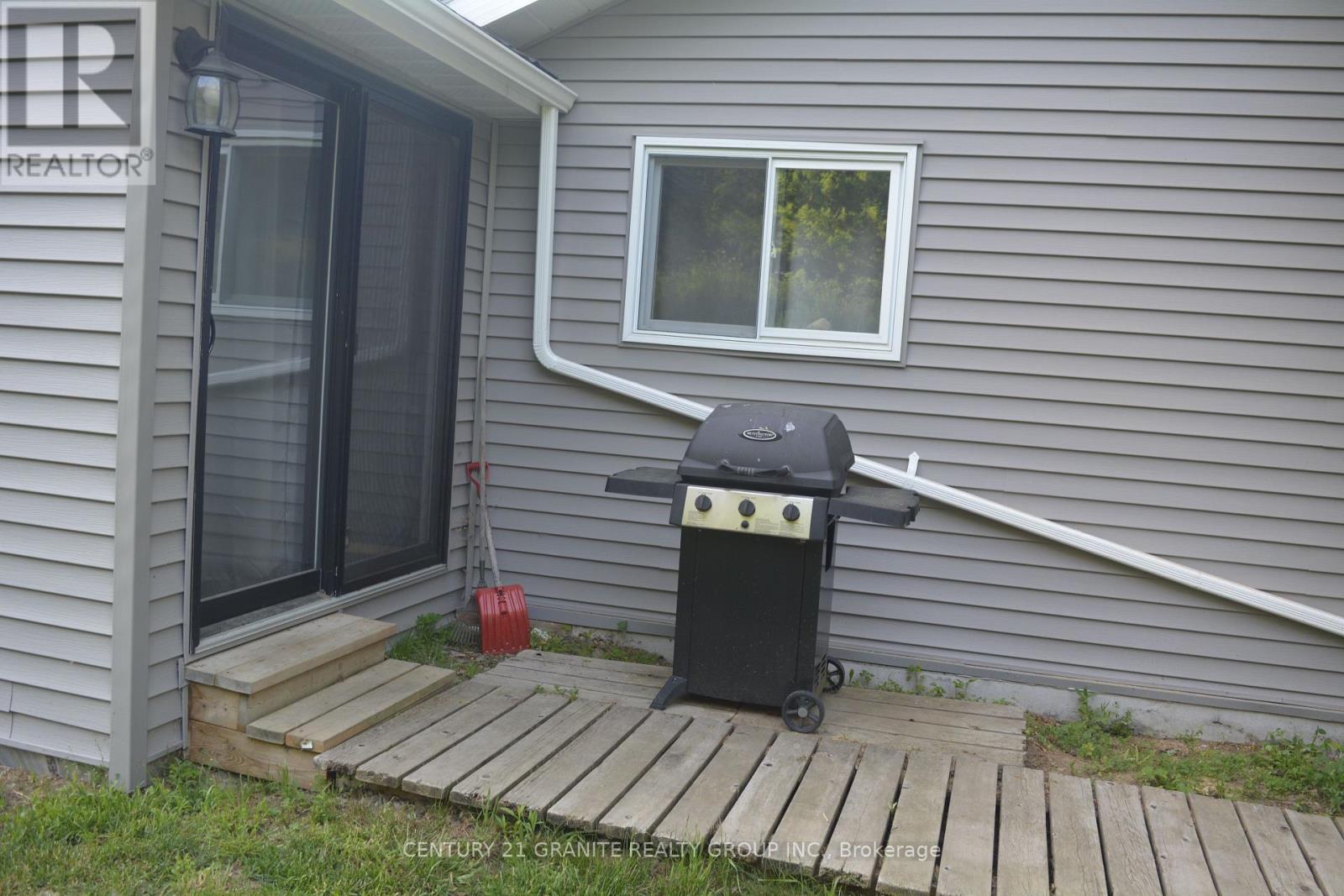 15 Battelle Road N, Bancroft (Bancroft Ward), Ontario  K0L 1C0 - Photo 27 - X12228668