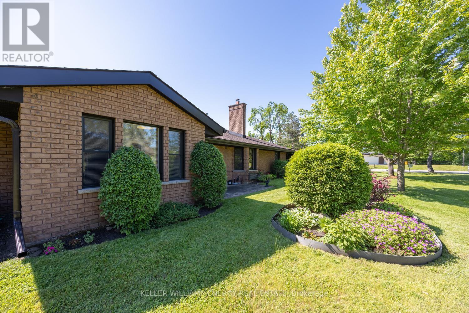3 - 14 Paddock Wood, Peterborough East (North), Ontario  K9H 7H2 - Photo 6 - X12228888