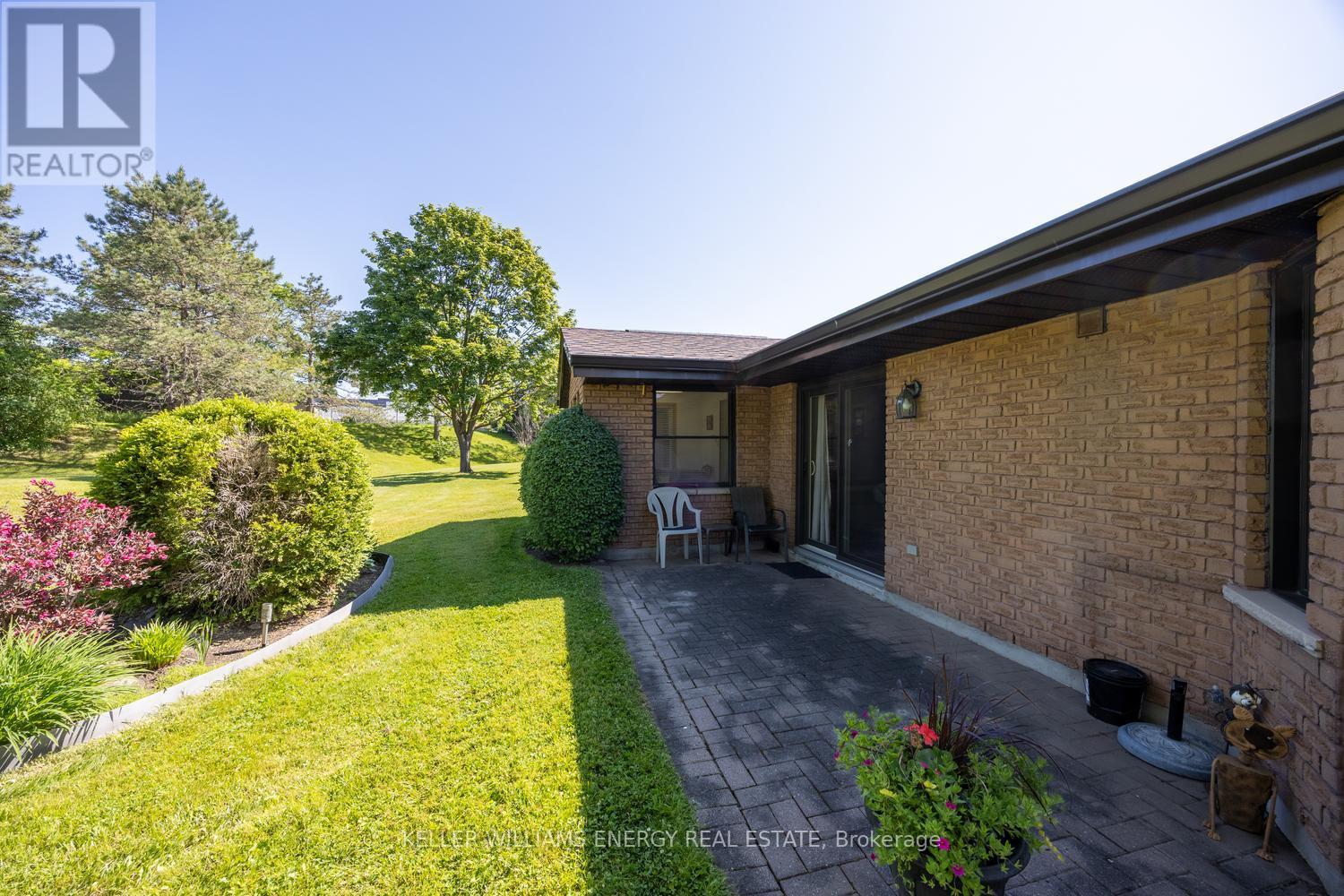 3 - 14 Paddock Wood, Peterborough East (North), Ontario  K9H 7H2 - Photo 7 - X12228888