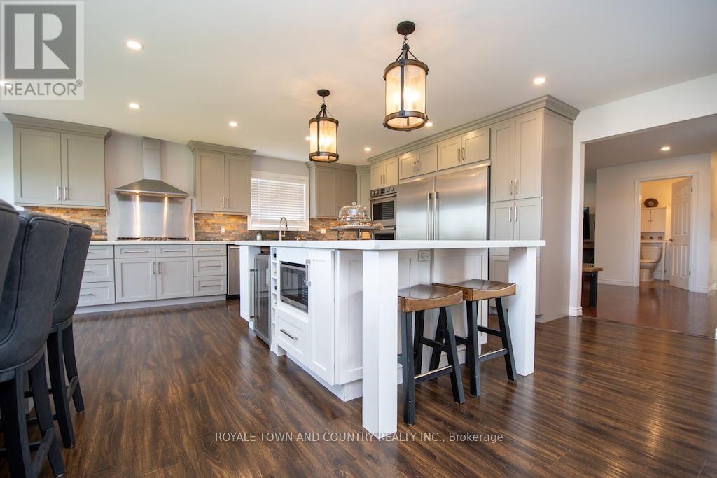 92 Hickson Road, Kawartha Lakes (Manvers), Ontario  K0L 2X0 - Photo 11 - X12228901