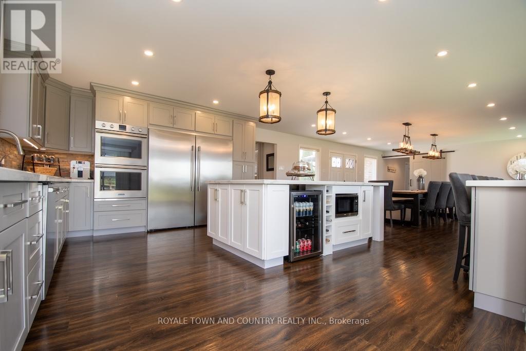 92 Hickson Road, Kawartha Lakes (Manvers), Ontario  K0L 2X0 - Photo 14 - X12228901