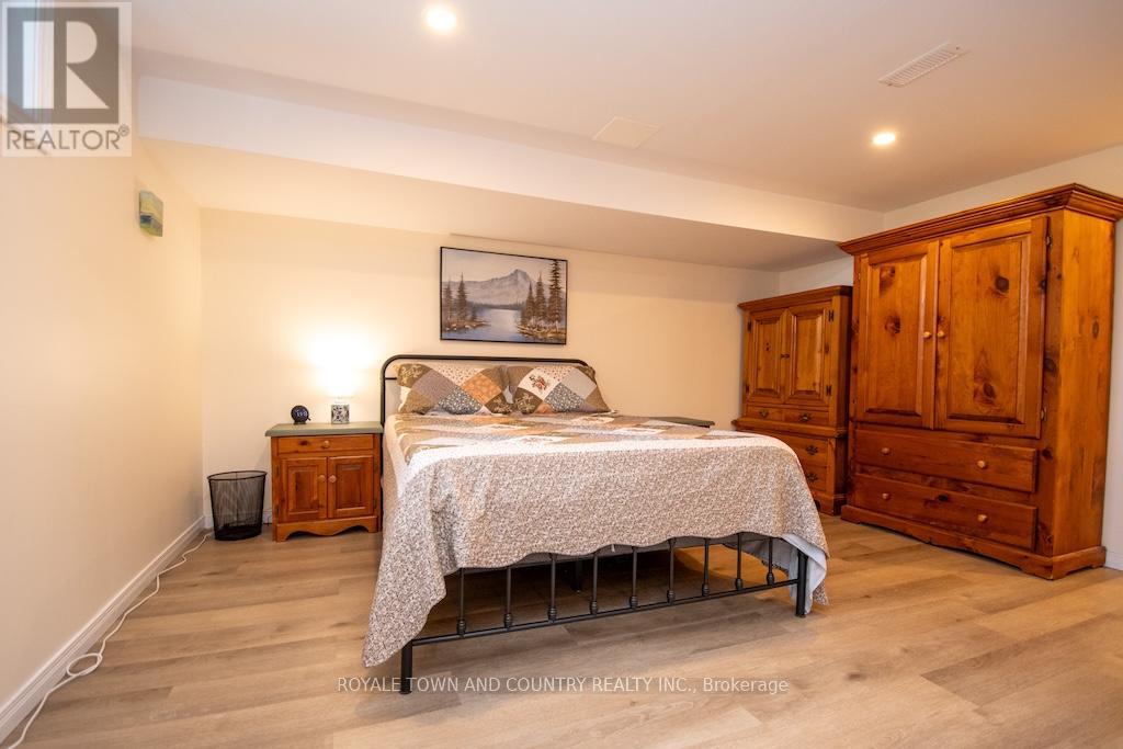 92 Hickson Road, Kawartha Lakes (Manvers), Ontario  K0L 2X0 - Photo 30 - X12228901