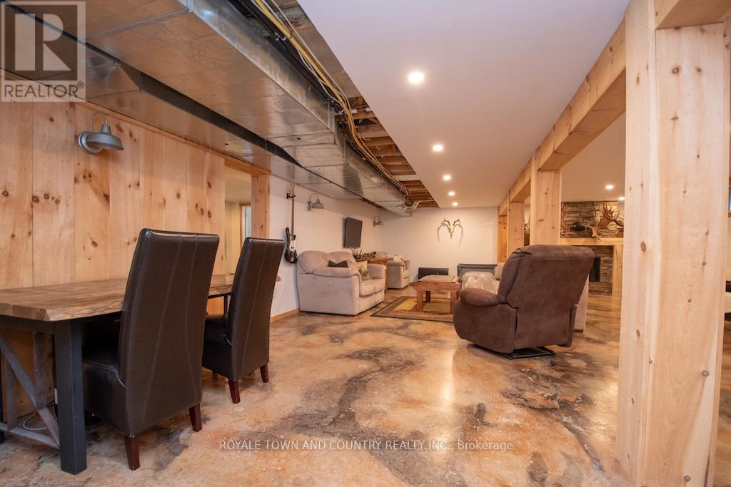 92 Hickson Road, Kawartha Lakes (Manvers), Ontario  K0L 2X0 - Photo 34 - X12228901