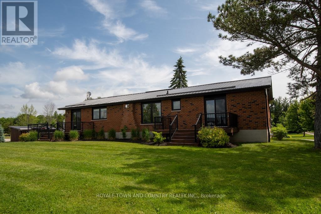92 Hickson Road, Kawartha Lakes (Manvers), Ontario  K0L 2X0 - Photo 40 - X12228901