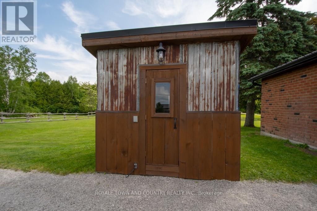 92 Hickson Road, Kawartha Lakes (Manvers), Ontario  K0L 2X0 - Photo 47 - X12228901