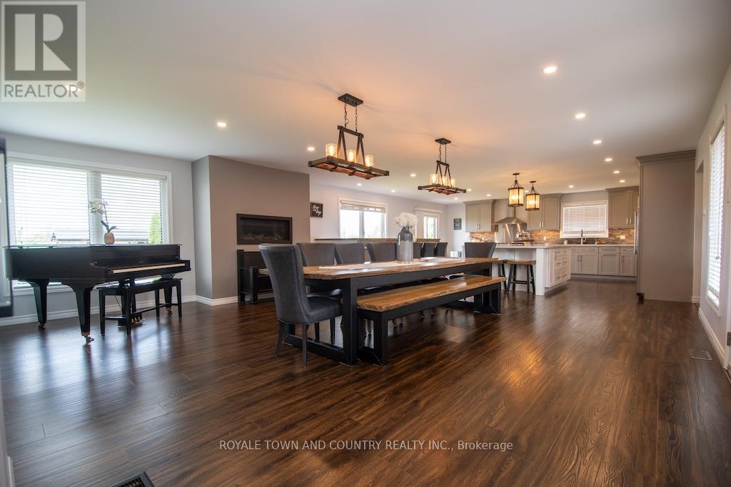 92 Hickson Road, Kawartha Lakes (Manvers), Ontario  K0L 2X0 - Photo 8 - X12228901