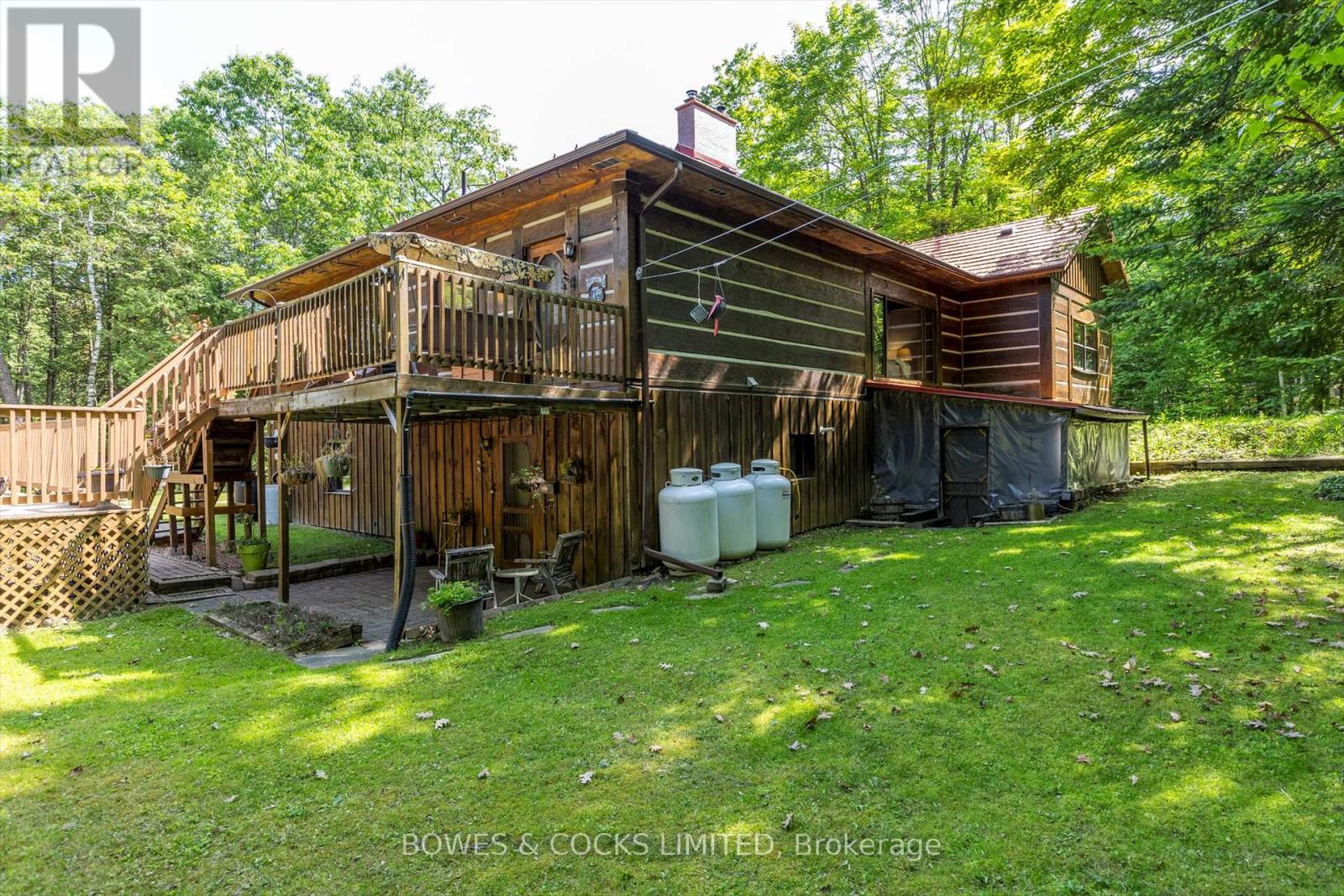 575 Golf Course Road, Douro-Dummer, Ontario  K0L 2H0 - Photo 12 - X12228954