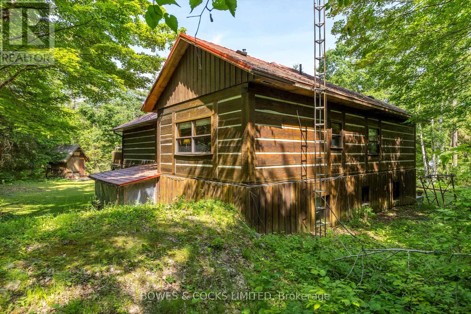 575 Golf Course Road, Douro-Dummer, Ontario  K0L 2H0 - Photo 13 - X12228954