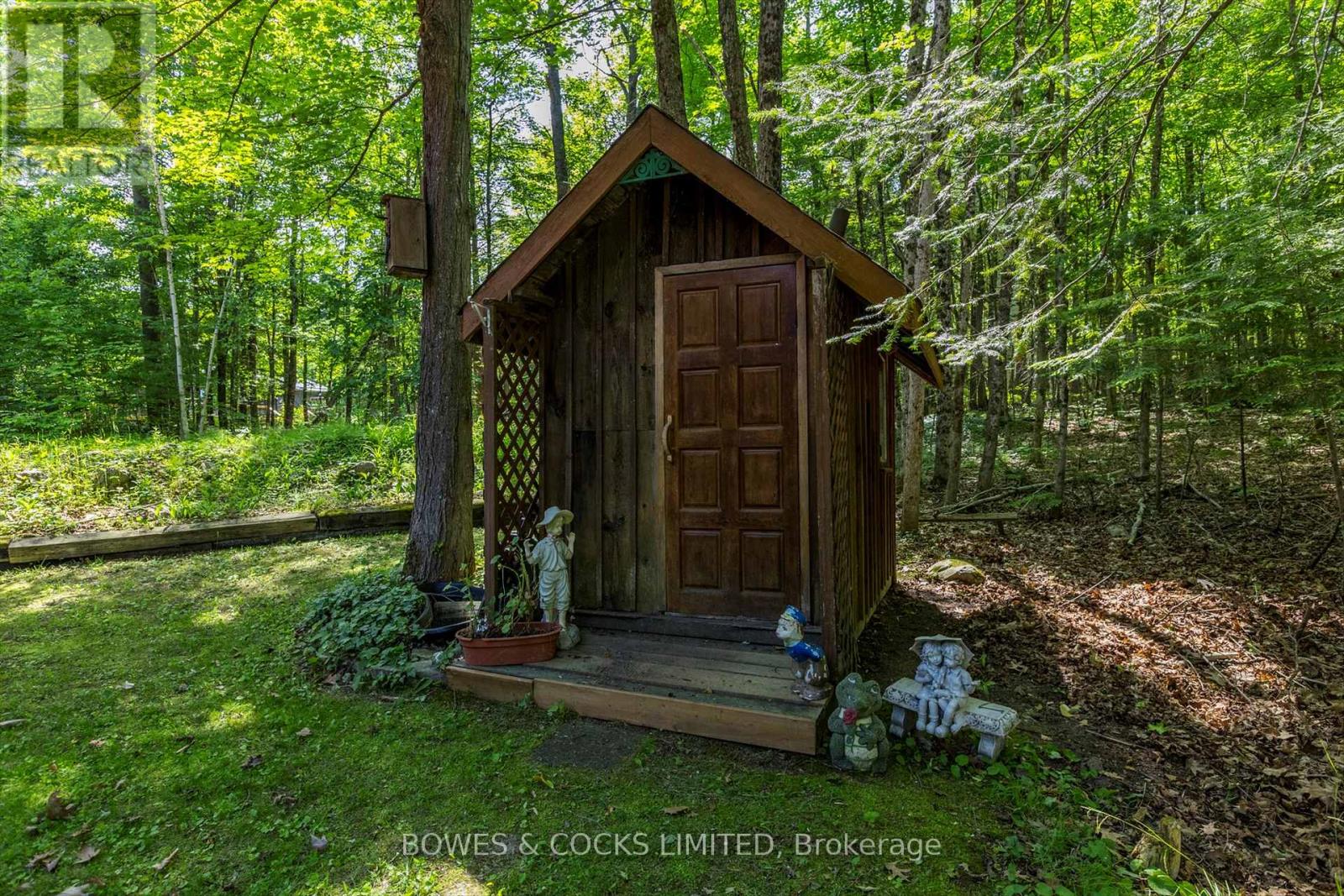 575 Golf Course Road, Douro-Dummer, Ontario  K0L 2H0 - Photo 15 - X12228954