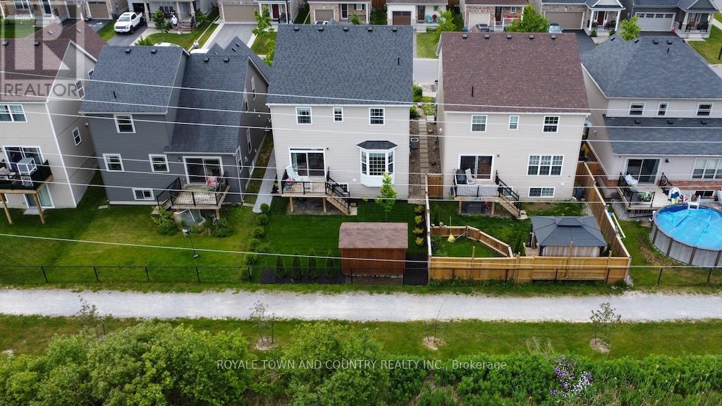 10 Silverbrook Avenue, Kawartha Lakes (Lindsay), Ontario  K9V 0L9 - Photo 37 - X12229134