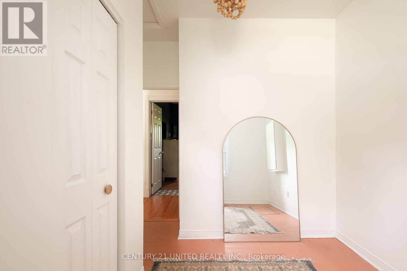 668 Brown Street, Peterborough Central (South), Ontario  K9J 4K5 - Photo 19 - X12229278