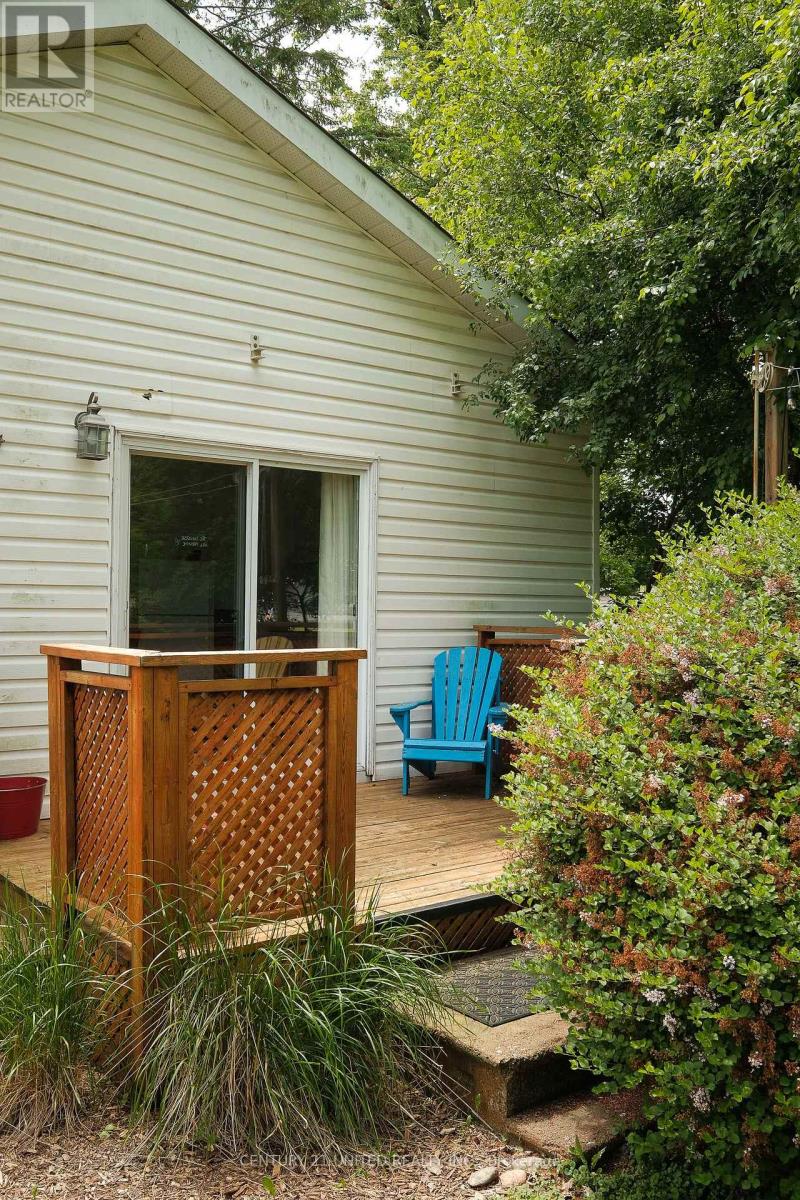 668 Brown Street, Peterborough Central (South), Ontario  K9J 4K5 - Photo 33 - X12229278