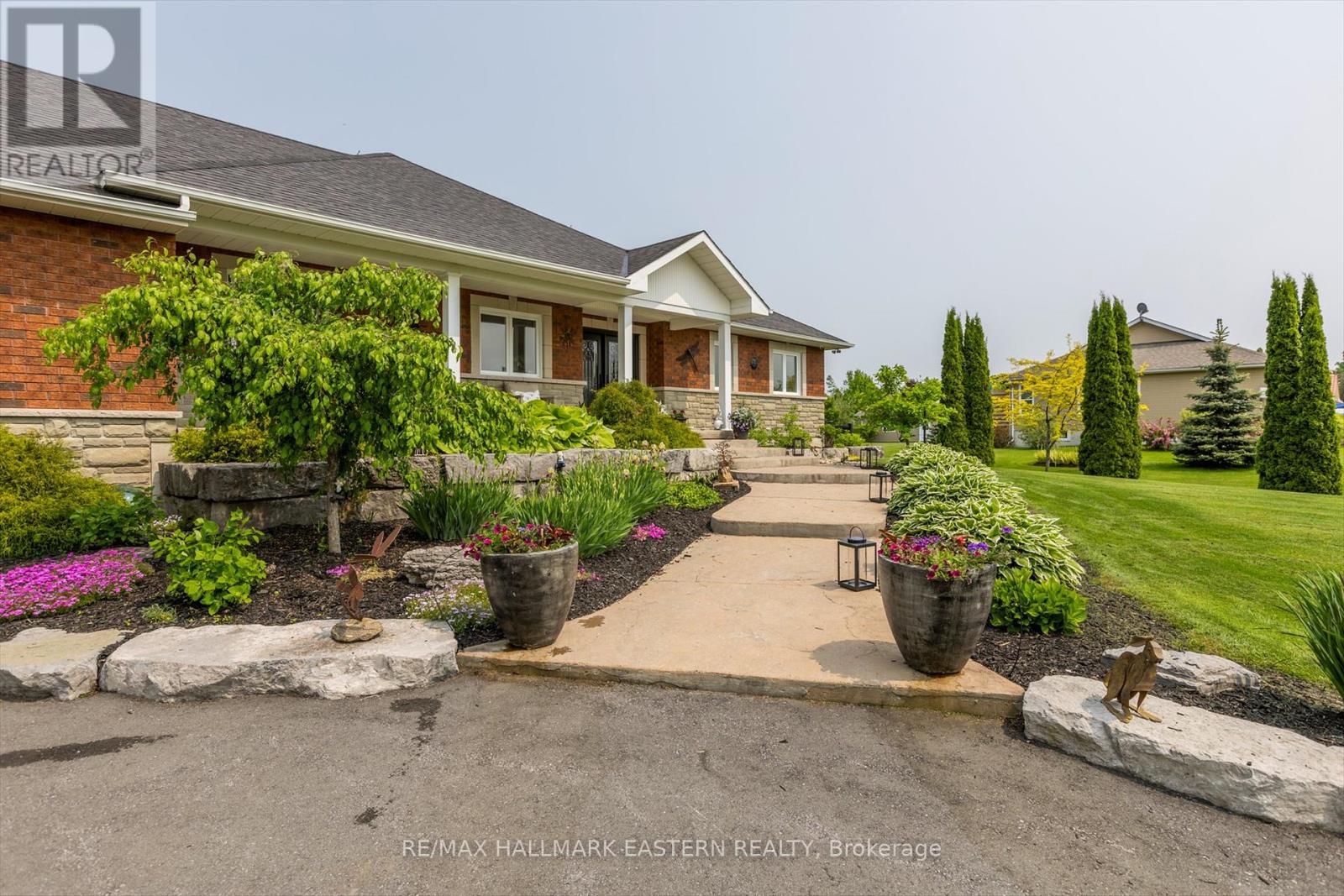 1265 Floods Drive, Selwyn, Ontario  K0L 1T0 - Photo 2 - X12229364