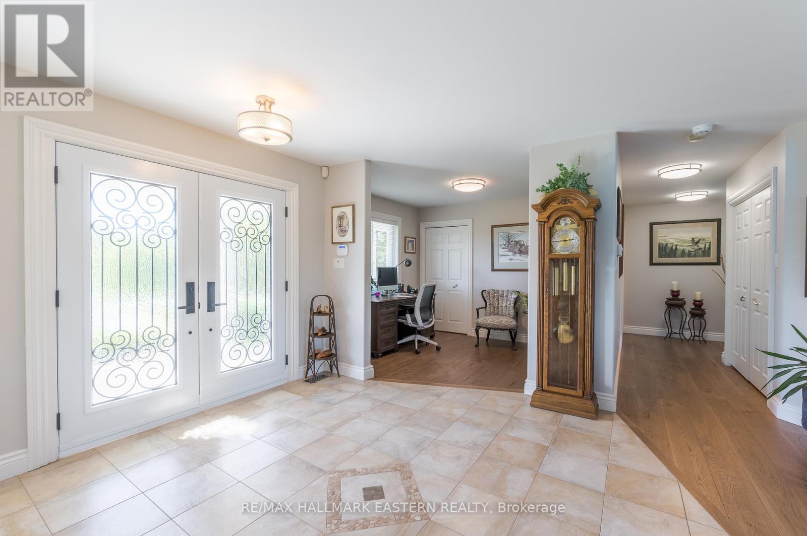 1265 Floods Drive, Selwyn, Ontario  K0L 1T0 - Photo 4 - X12229364