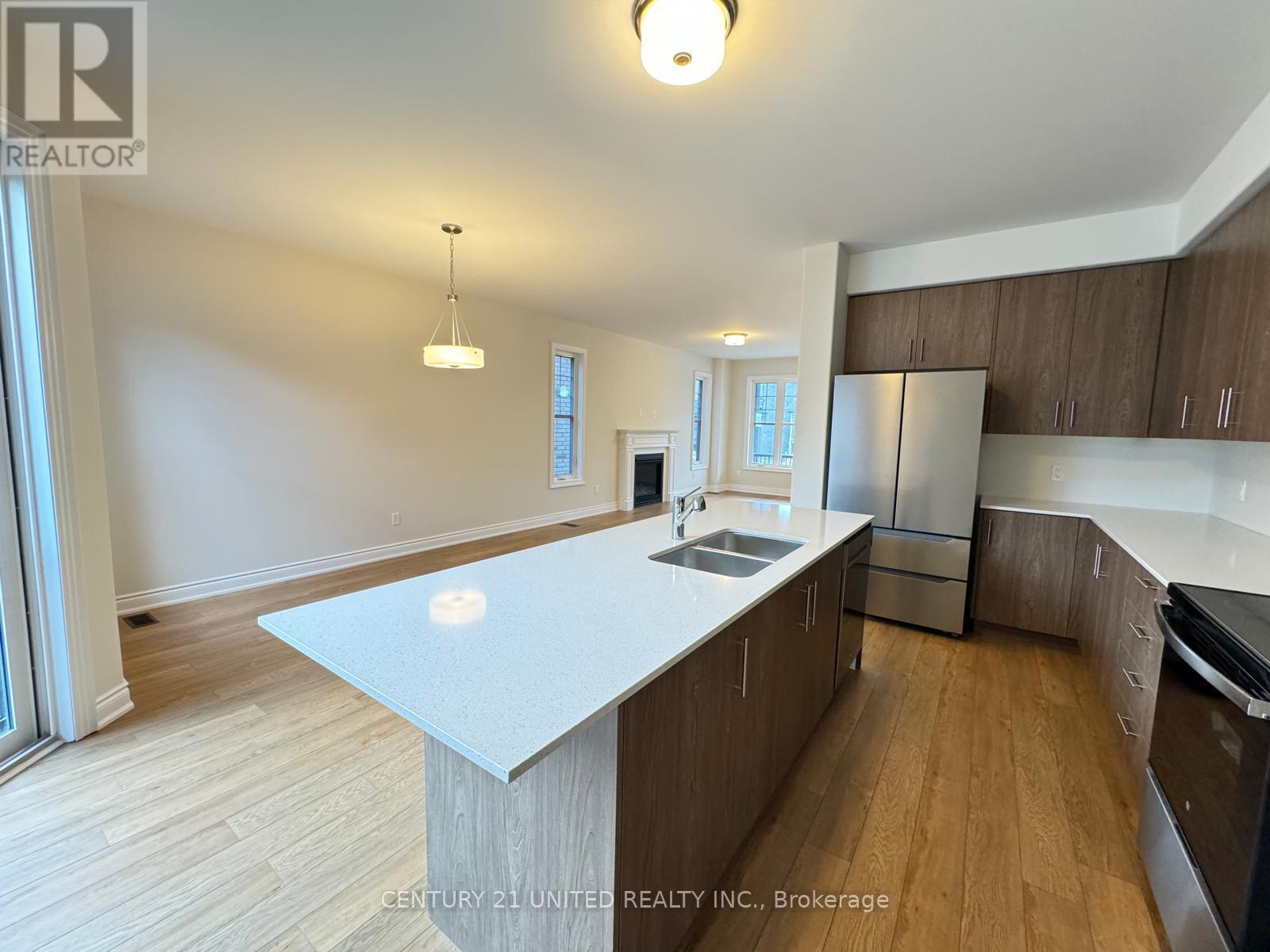 1068 Rippingale Trail, Peterborough North (North), Ontario  K9H 0C4 - Photo 5 - X12229473