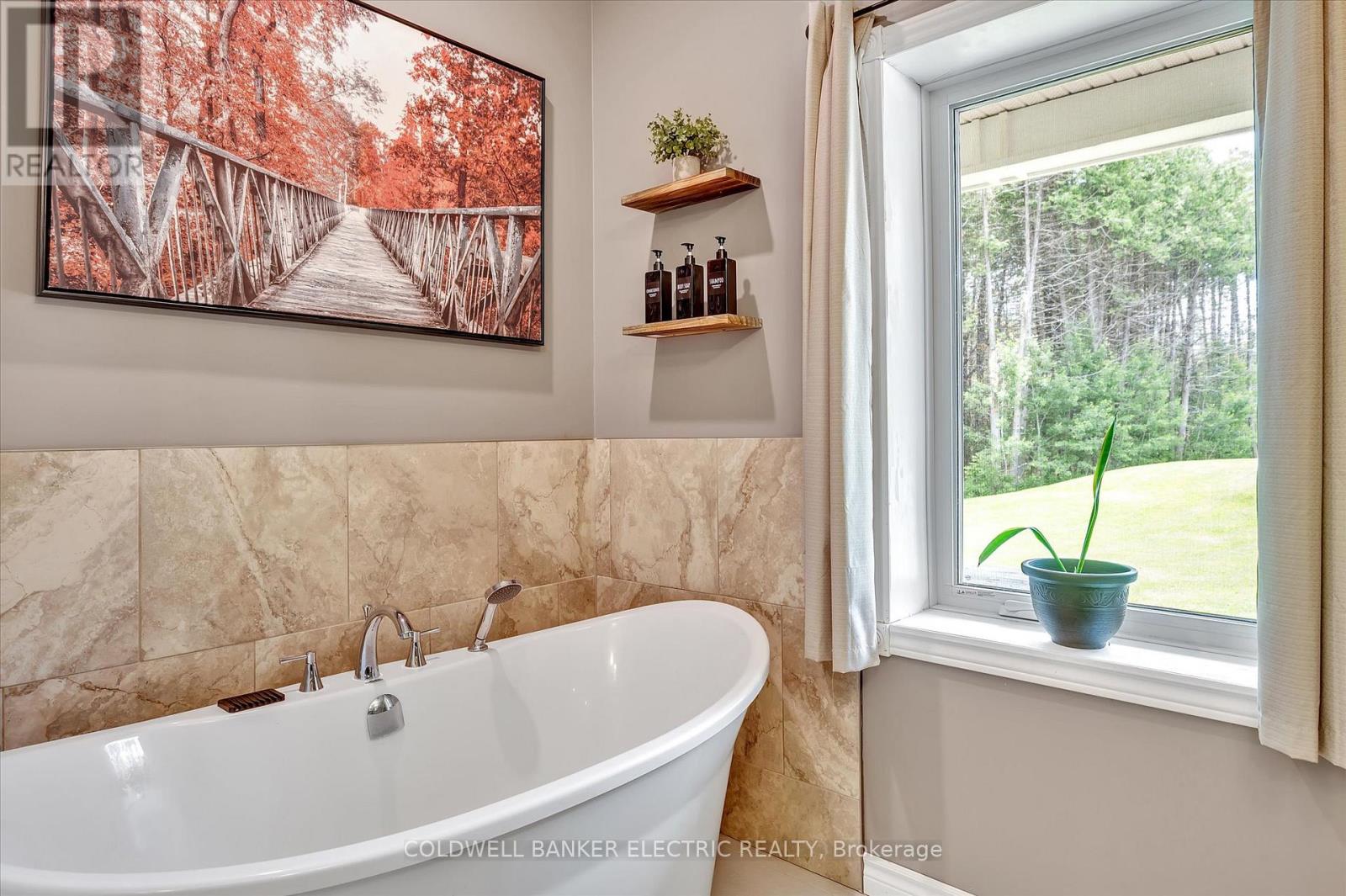 60 Ennis Road, Selwyn, Ontario  K0L 1T0 - Photo 20 - X12229552