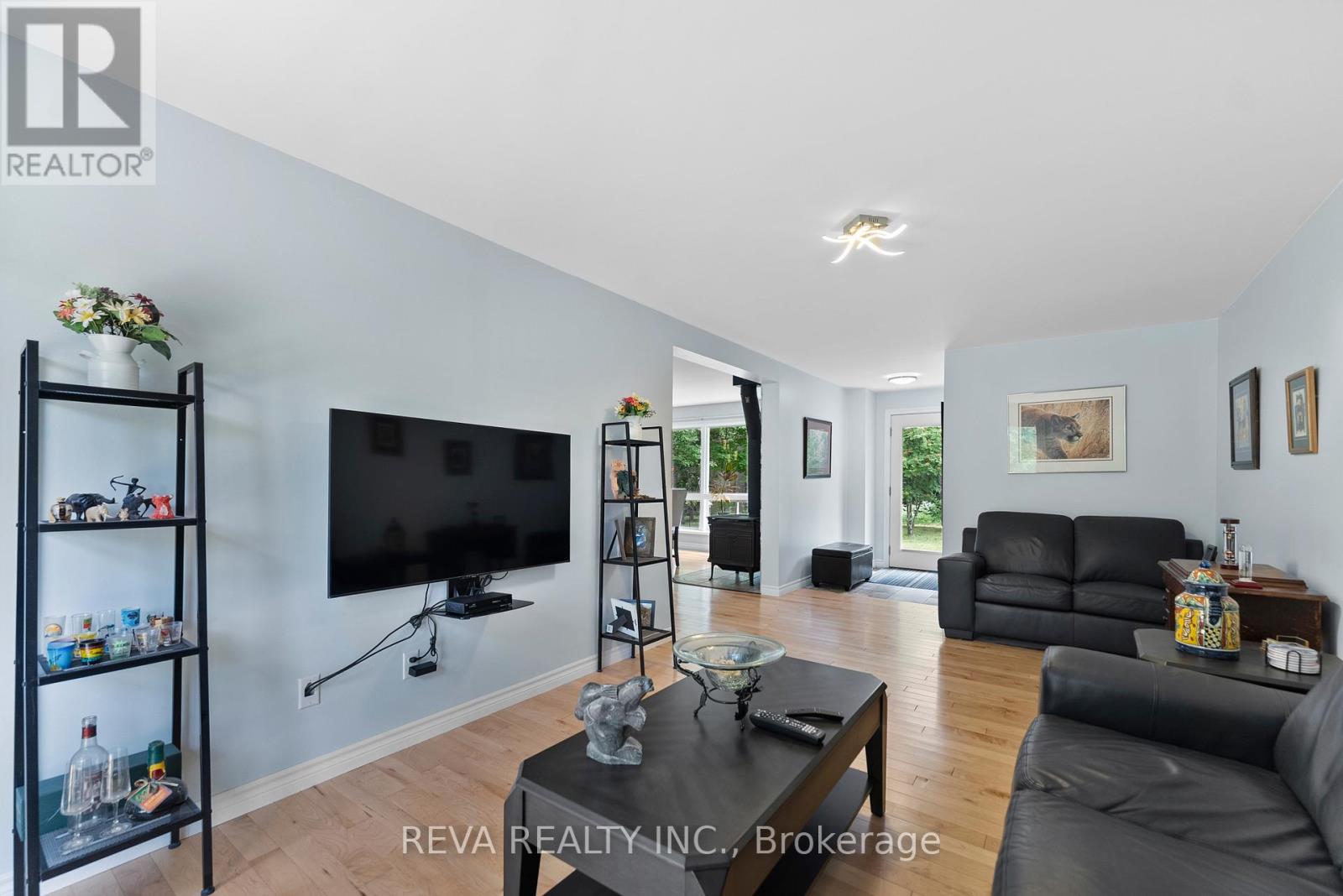 32 Papineau Lake Road, Hastings Highlands (Wicklow Ward), Ontario  K0L 2R0 - Photo 11 - X12229707