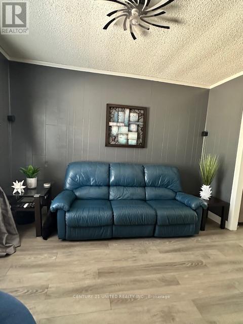 577 Paterson Street, Peterborough Central (South), Ontario  K9J 4P9 - Photo 11 - X12229937